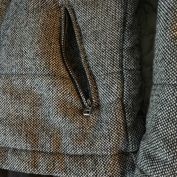 21 Men Black and White Size Medium Zip up Jacket - Picture 2 of 6